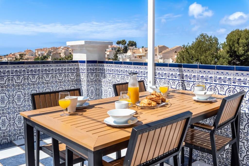 Oasis 16 Apartment Nerja Bagian luar foto